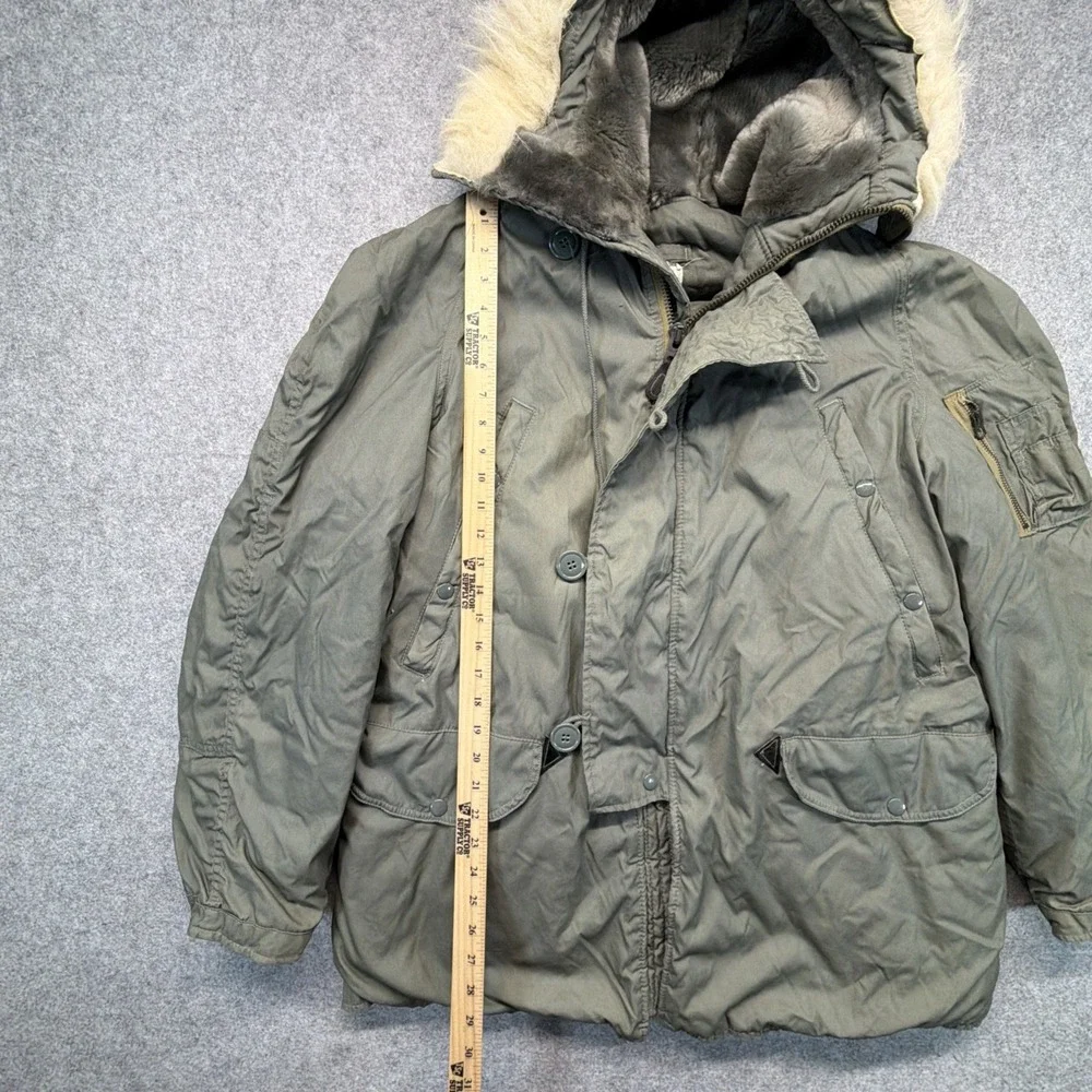 Vintage 1980 US Military N-3B Extreme Cold Weather Parka Medium Lancer MIL-P-627